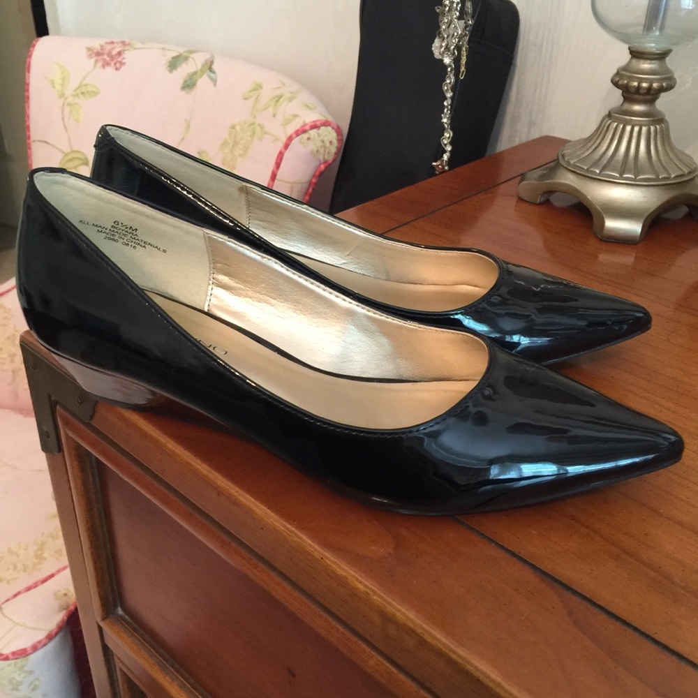 NWOT Bandolino wedge pumps